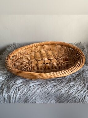 Oval wicker woven bread basket